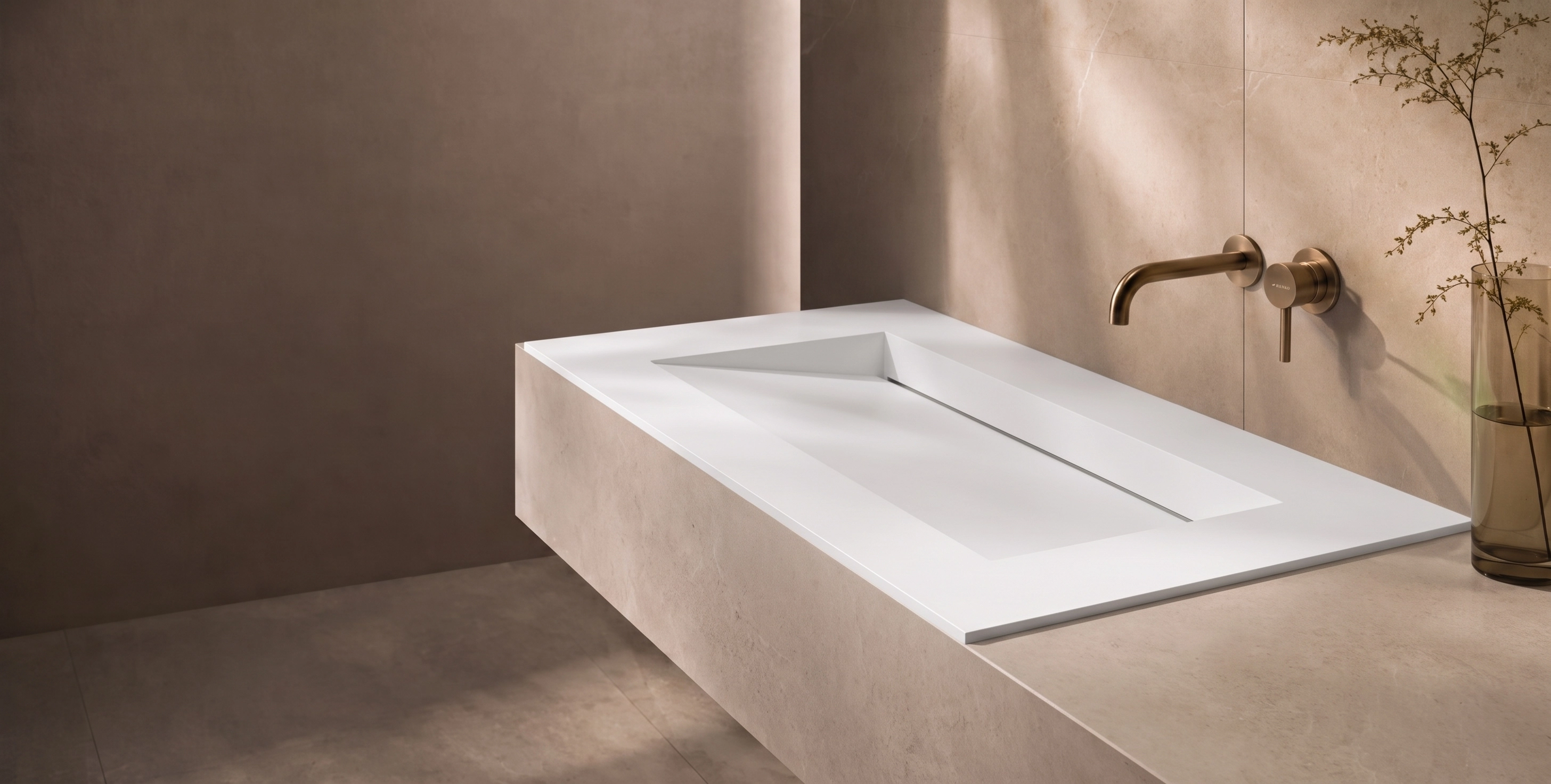 Freistehende Badewanne Balneo Premium in einem modernen Bad